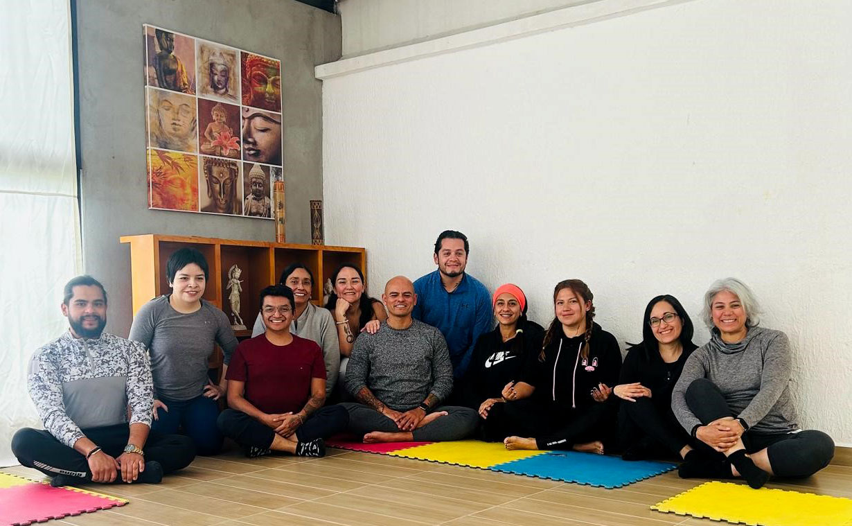 Yoga Teacher Training Karma Yoga México